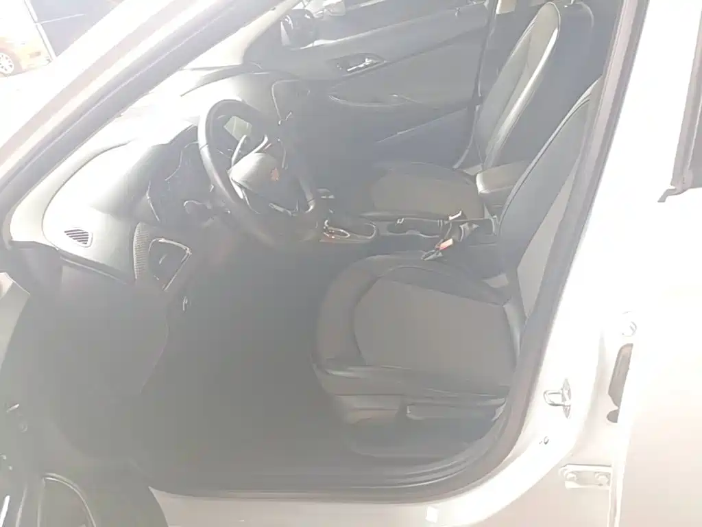 Chevrolet Cruze — миниатюра 15
