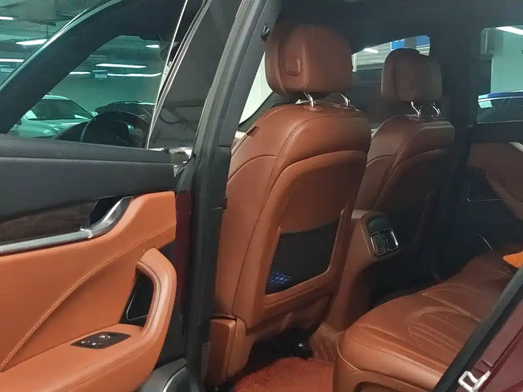 Maserati Levante — миниатюра 8