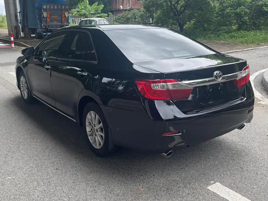 Toyota Camry 2012 2.5G Luxury