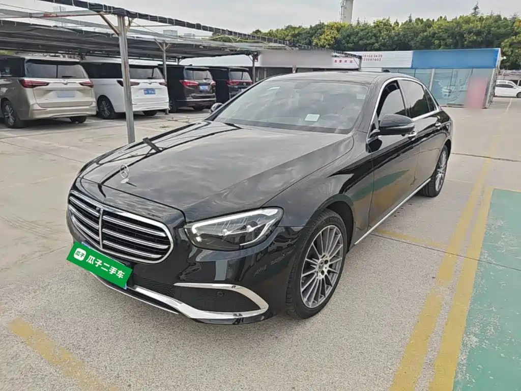 Mercedes-Benz E-Class — миниатюра 2