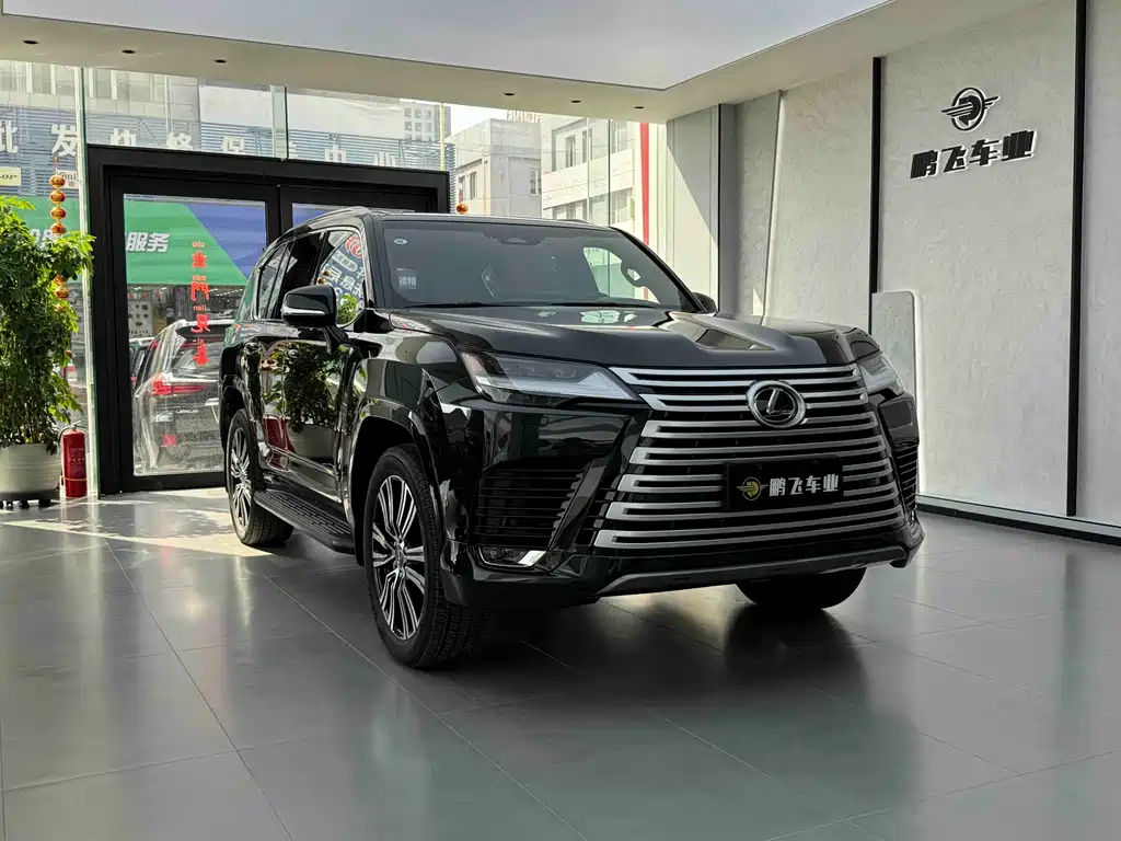 Lexus LX 2025 700h