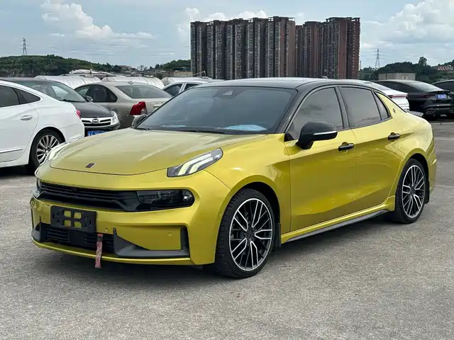 2020 Lynk & Co 03