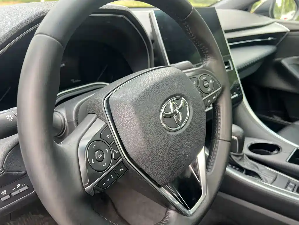 Toyota Avalon — миниатюра 14