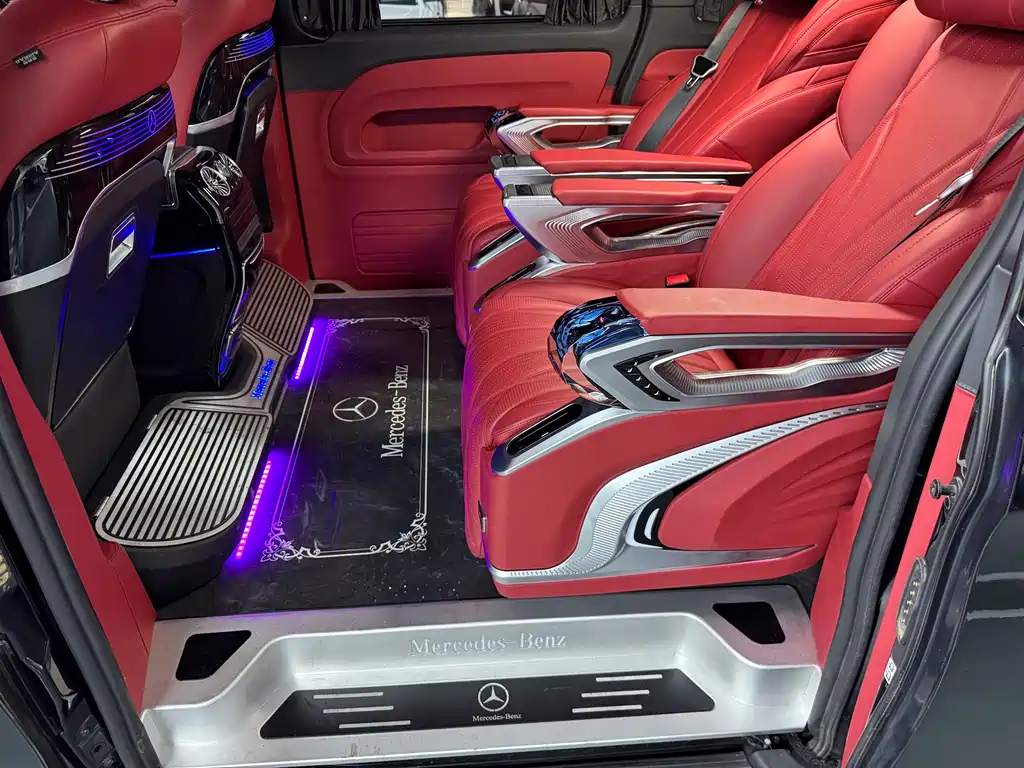 Mercedes-Benz Vito 2020 2.0T 7 мест