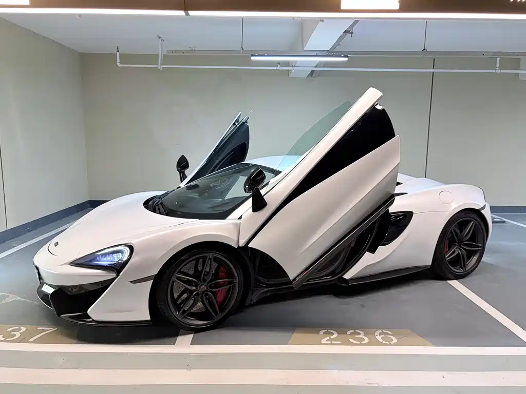McLaren 570 2015 570S 3.8T Coupe