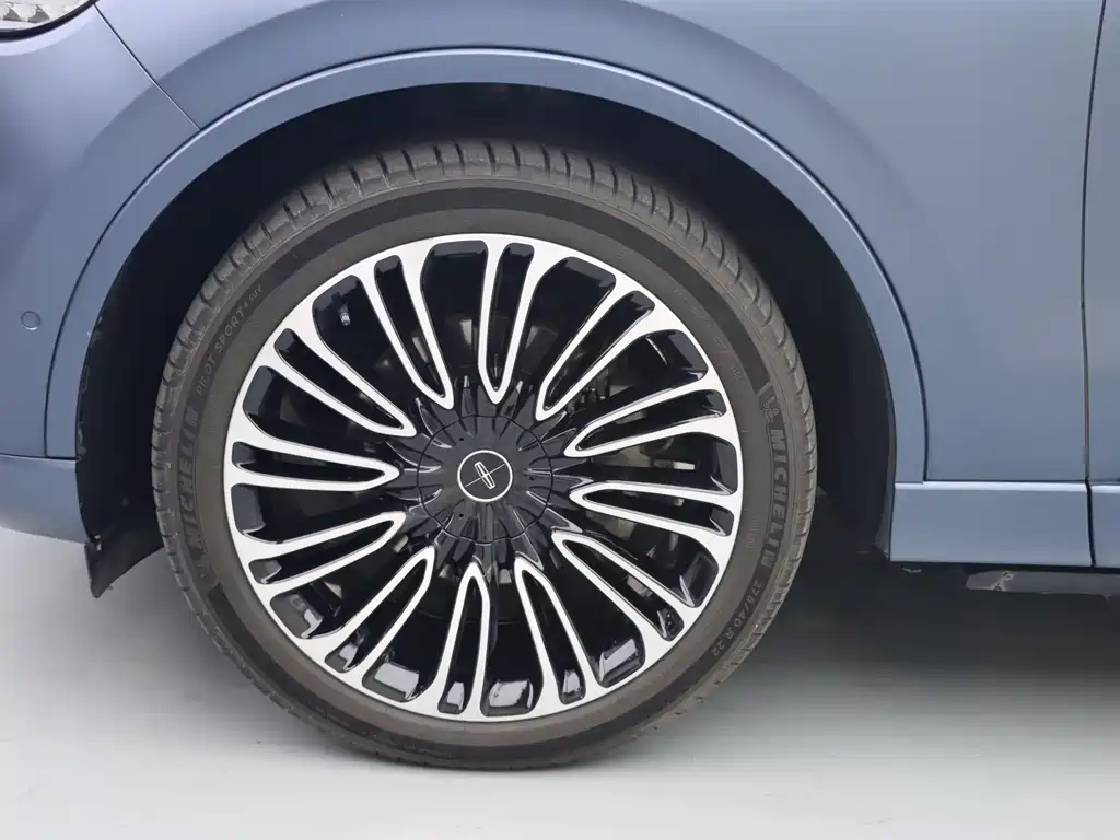 Lincoln Aviator — миниатюра 4