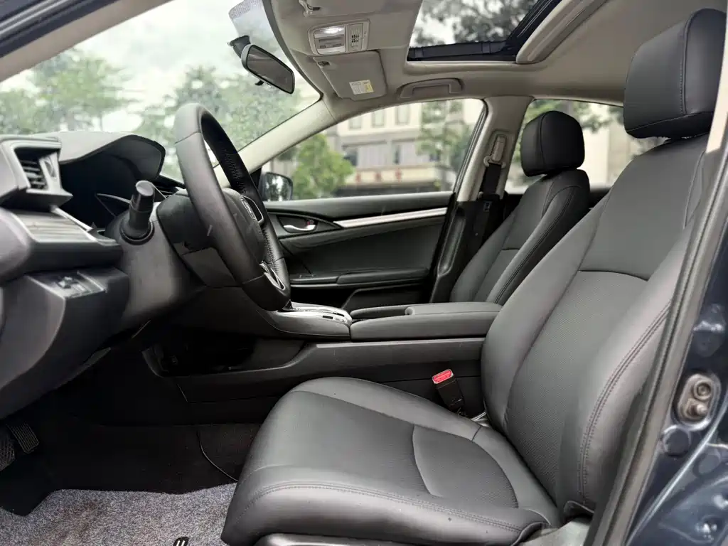 Honda Civic — миниатюра 5