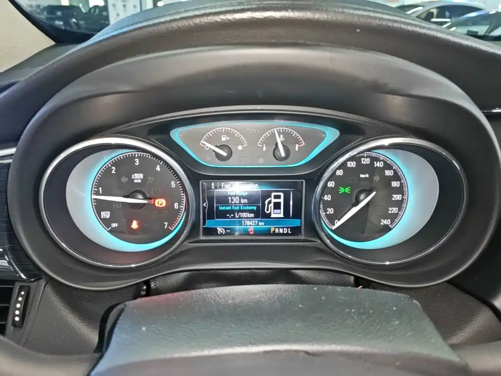 Buick Envision Plus — миниатюра 12