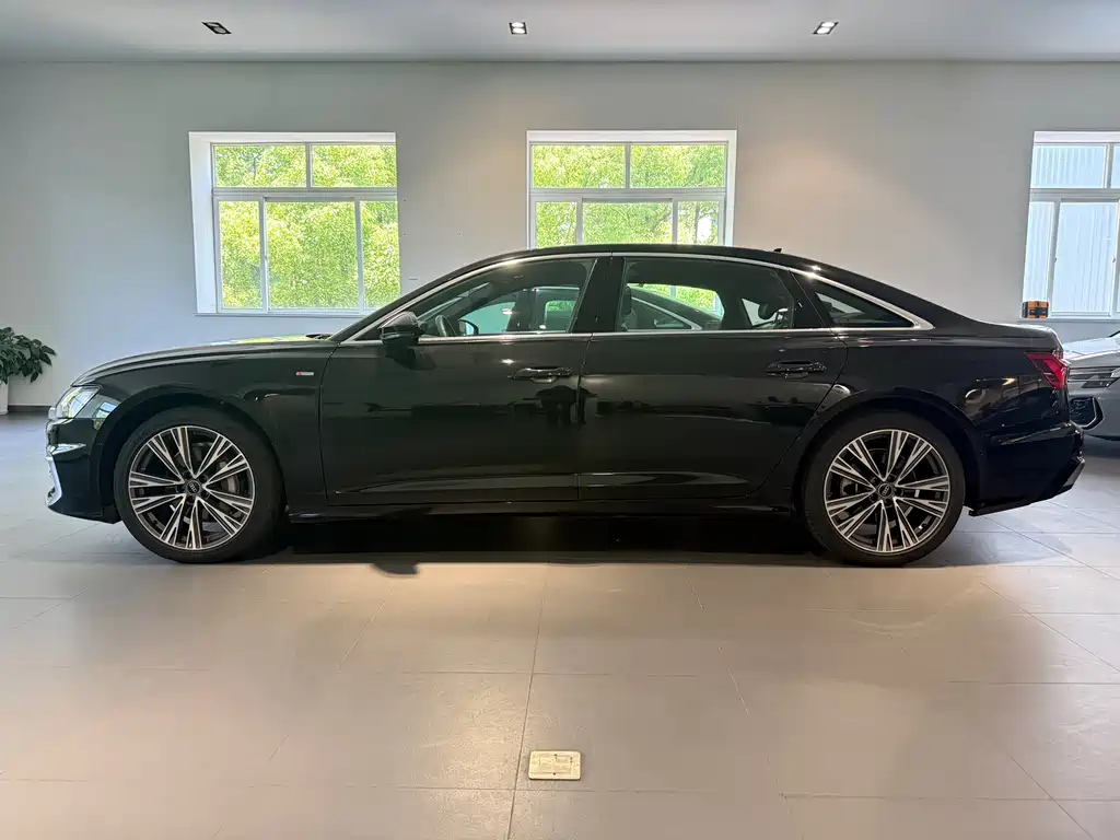 Audi A6L 2025 45 TFSI quattro