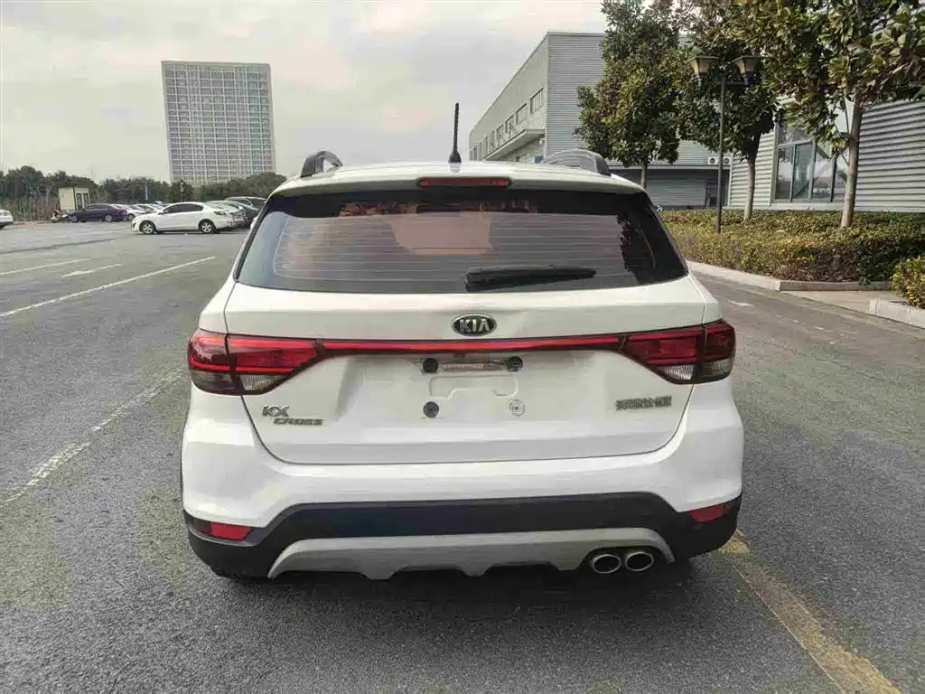KIA KX CROSS