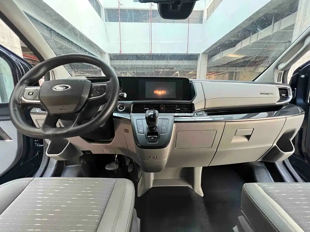Ford Transit — миниатюра 21