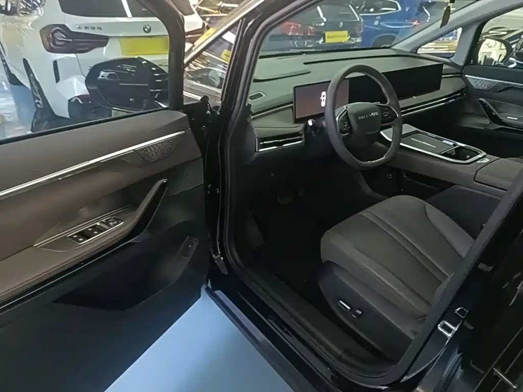 MAXUS G70 — миниатюра 16