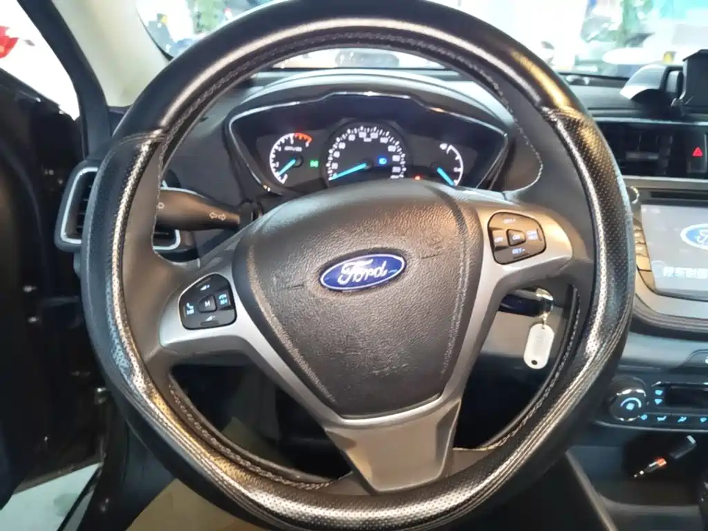 Ford Escort — миниатюра 11