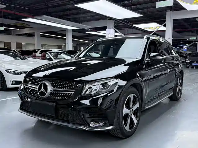 MERCEDES-BENZ GLC