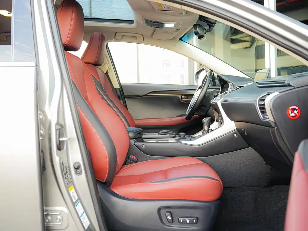 Lexus NX 2016 200