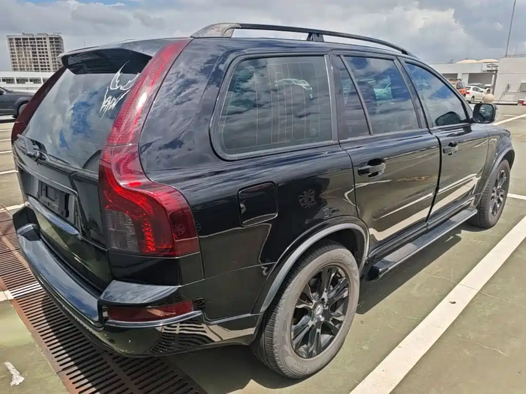 Volvo XC Classic — миниатюра 7