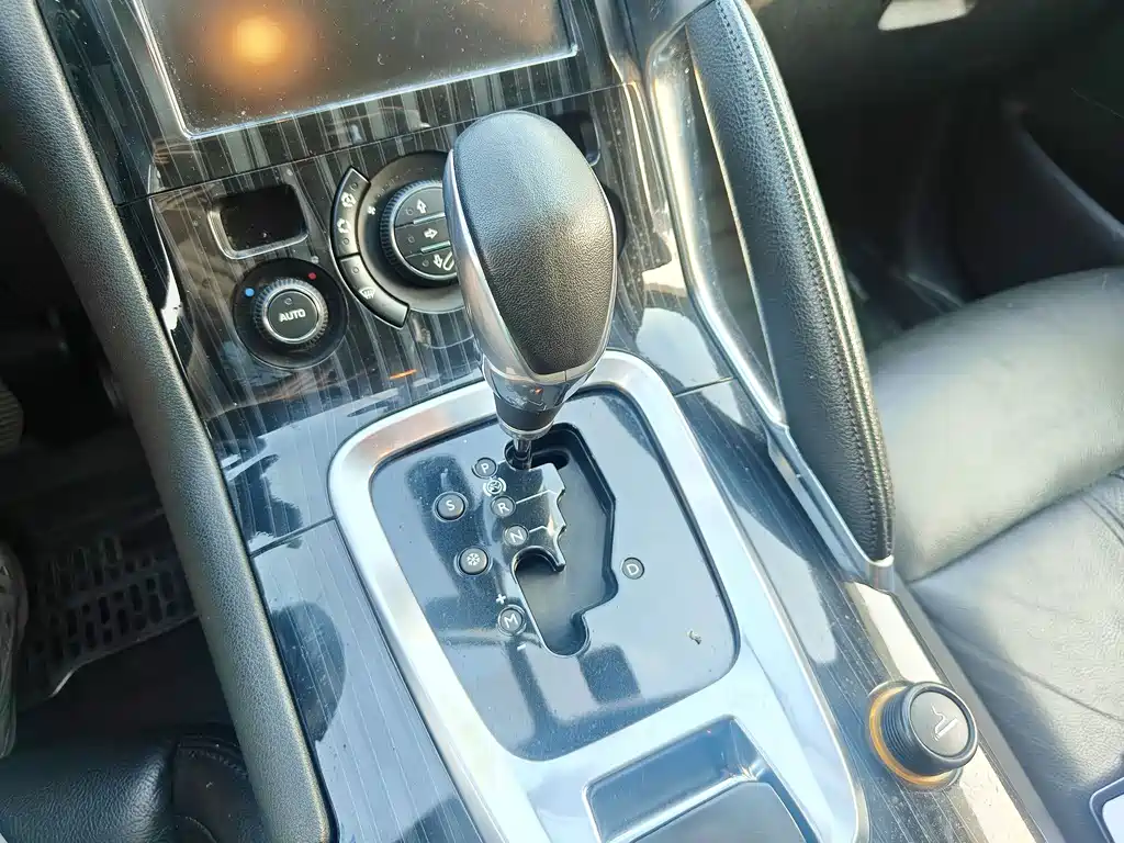 Peugeot 3008 — миниатюра 19