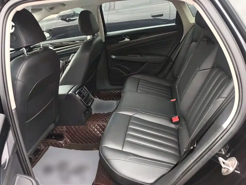 Volkswagen Passat — миниатюра 17