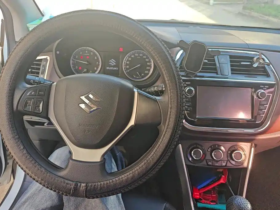 Suzuki Vitara — миниатюра 12