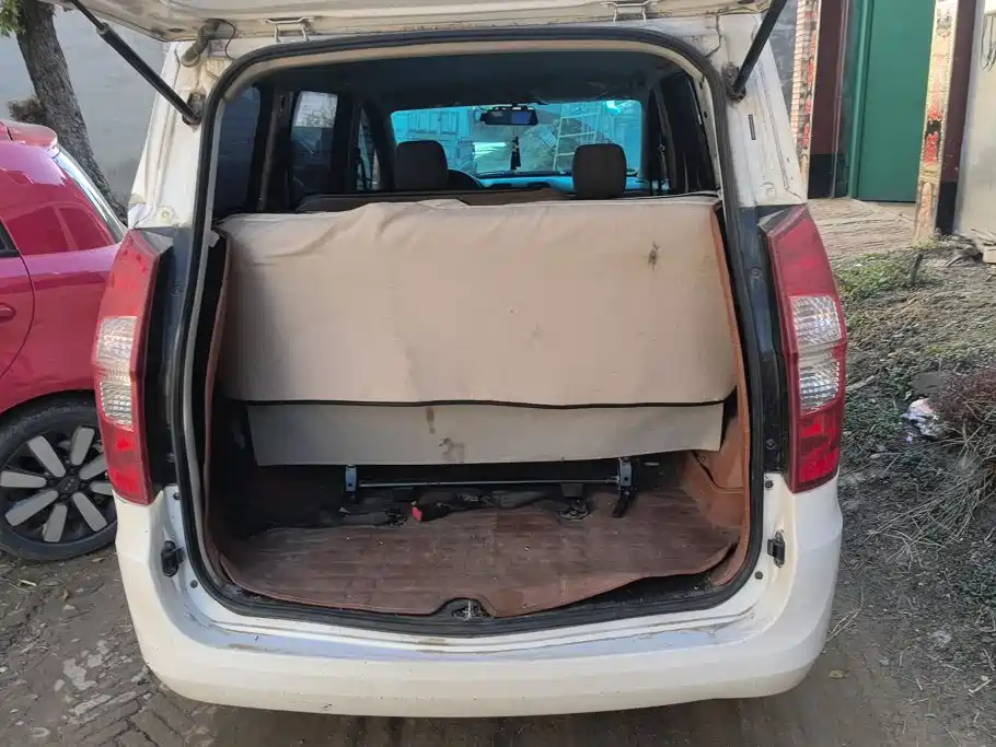 Wuling Hongguang — миниатюра 4