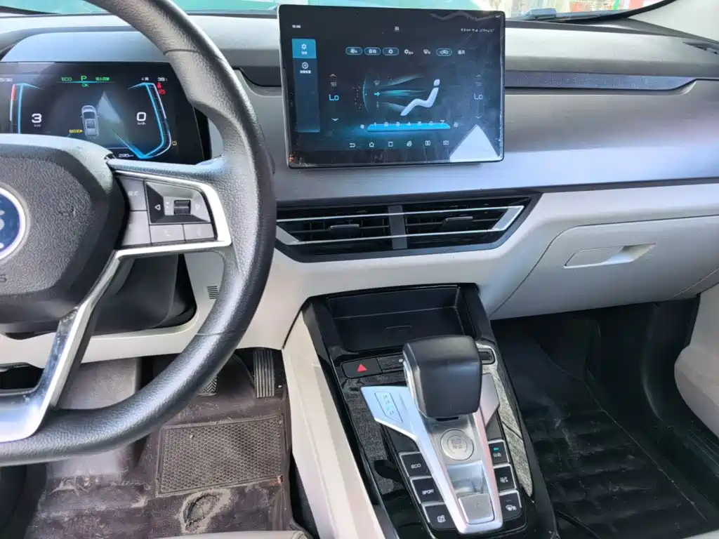 BYD Yuan Pro — миниатюра 13