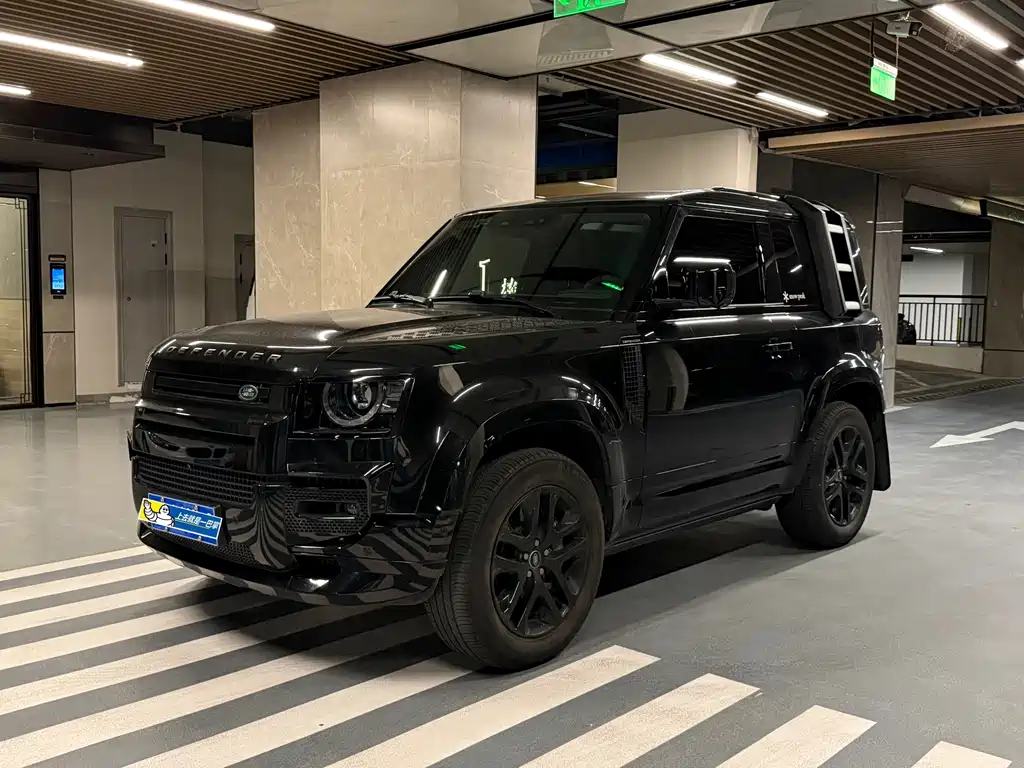 Land Rover Defender 2022