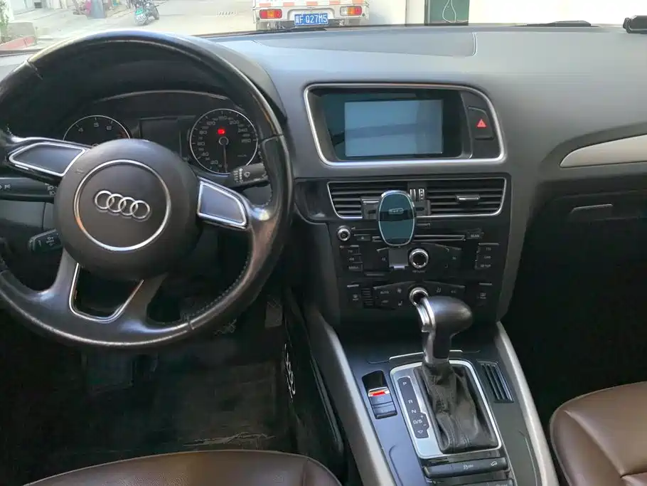 Audi Q5 — миниатюра 12