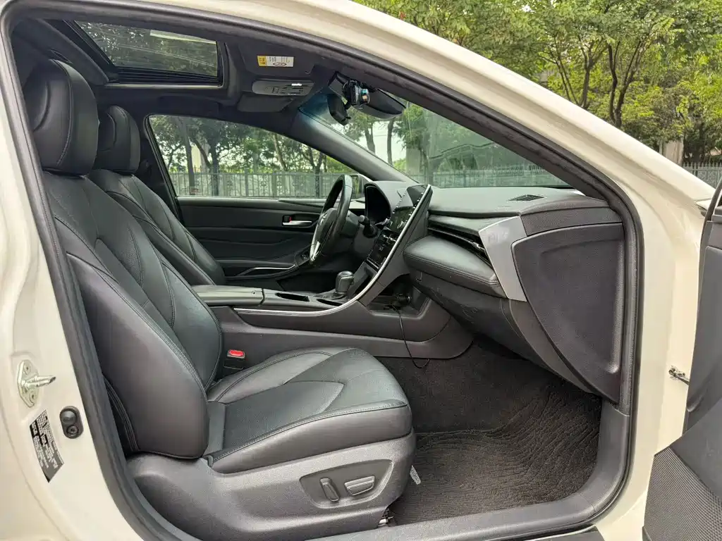 Toyota Avalon — миниатюра 9