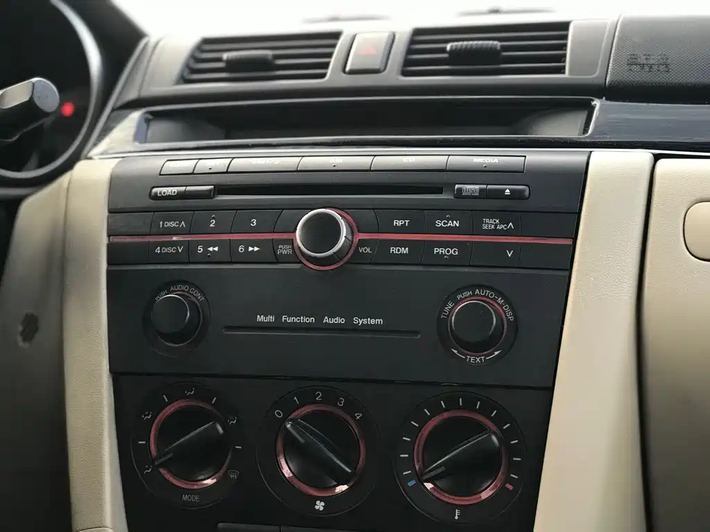 Mazda 3 — миниатюра 10