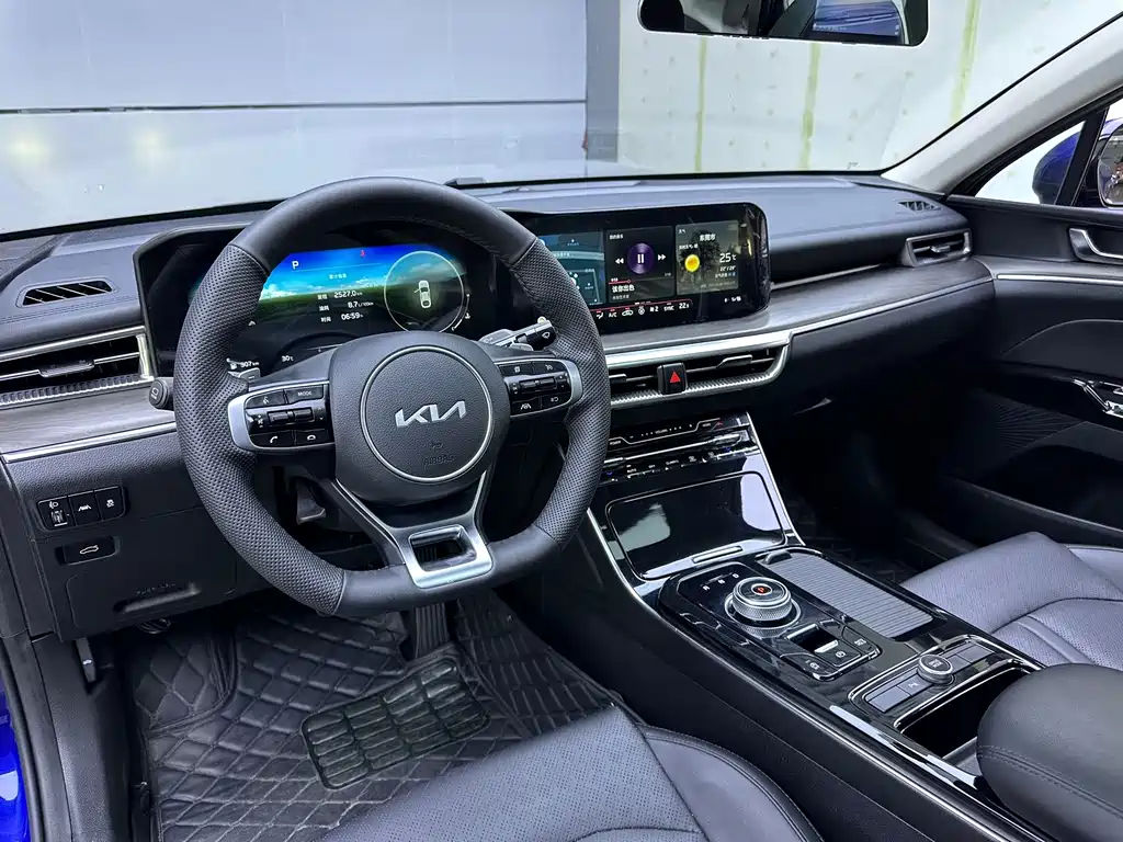 Kia K5 — миниатюра 10