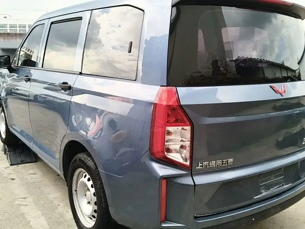 Wuling Hongguang PLUS — миниатюра 5