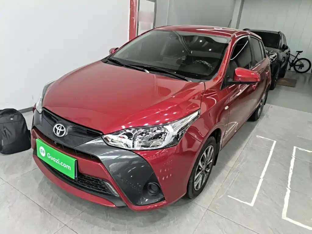 Toyota Yaris L — миниатюра 2