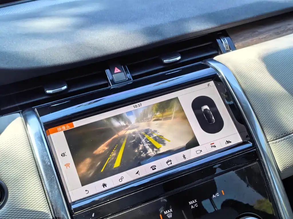 Land Rover Discovery Sport — миниатюра 15