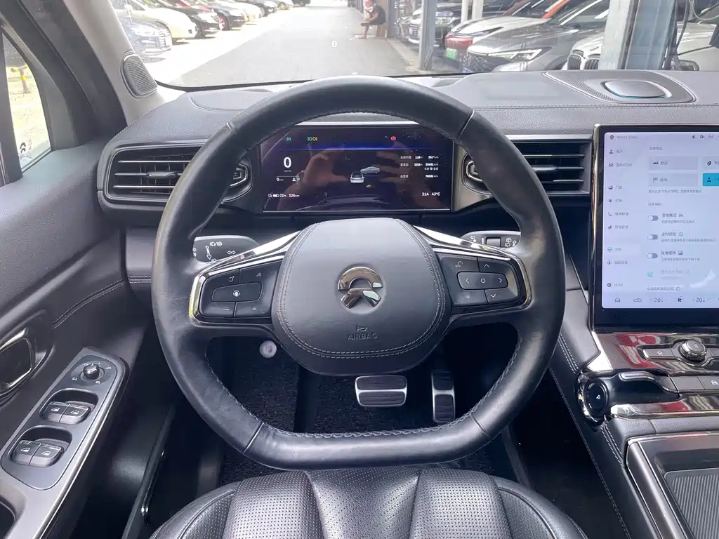 NIO ES8 — миниатюра 11