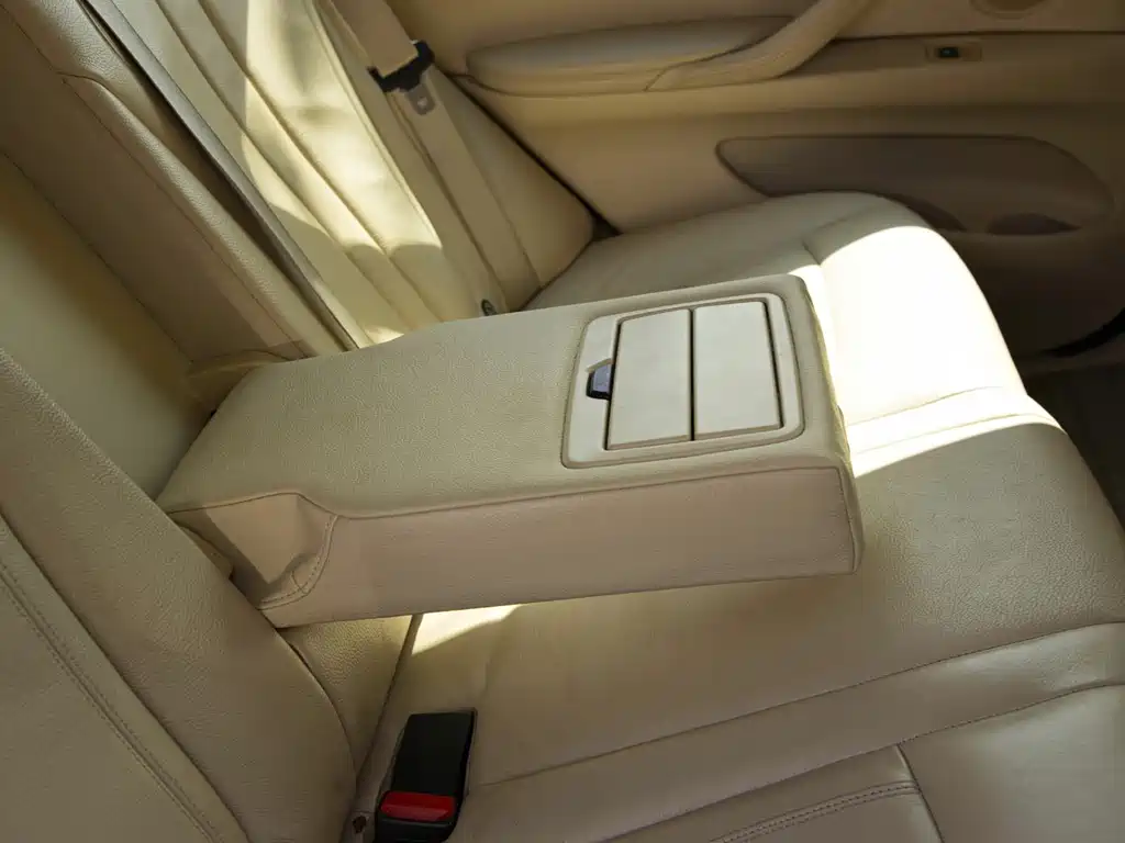BMW X5 (Import) — миниатюра 30
