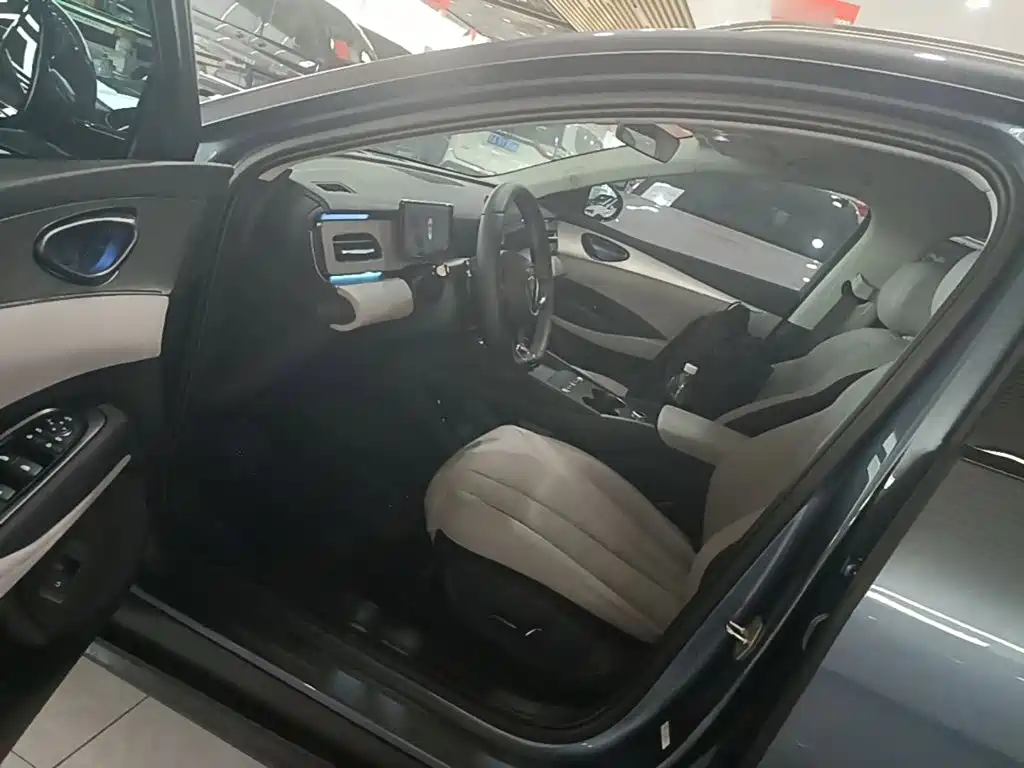 BYD Seals 06 DM-i версия для путешествий — миниатюра 16