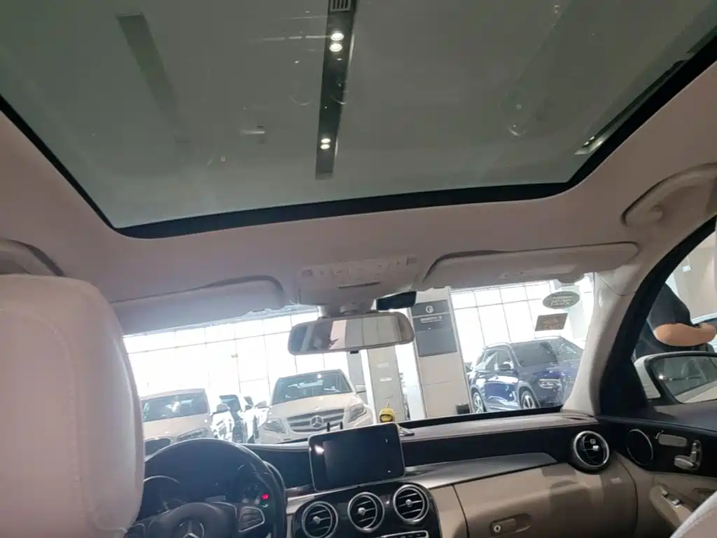 Mercedes-Benz C-Class — миниатюра 18