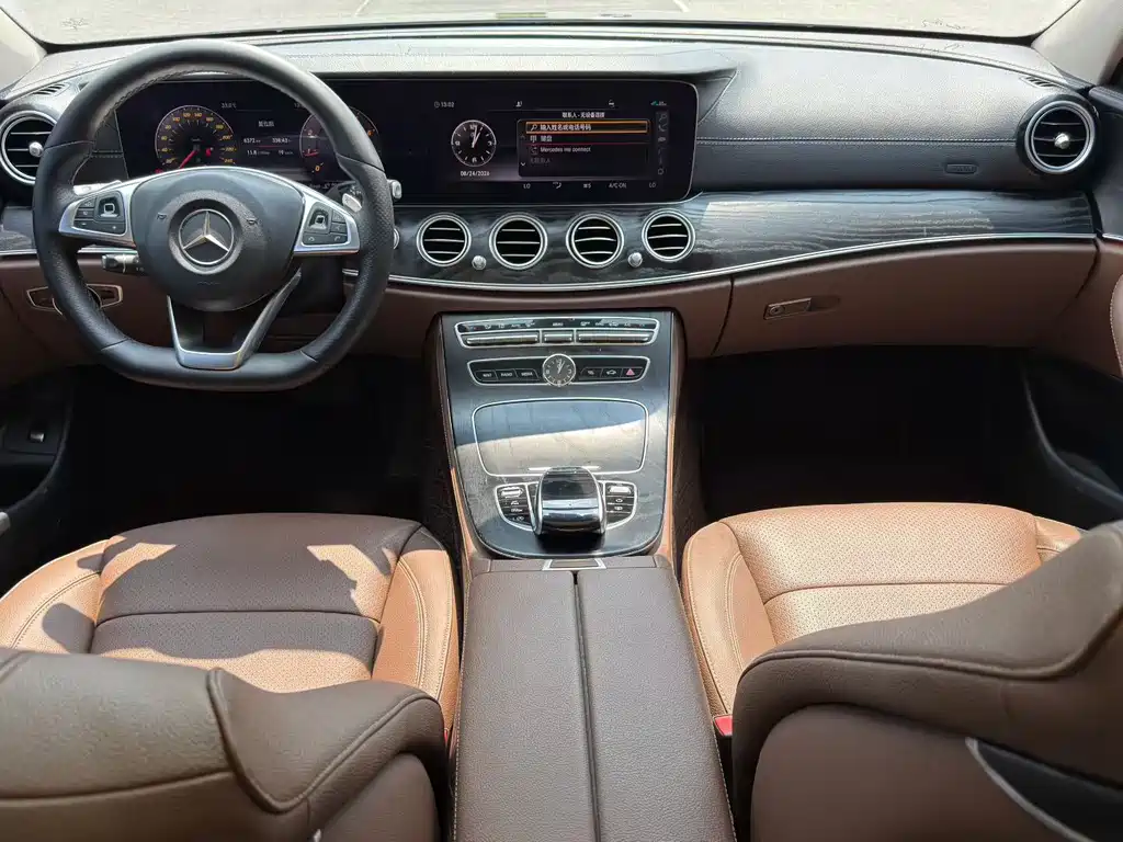 Mercedes-Benz E-Class — миниатюра 5