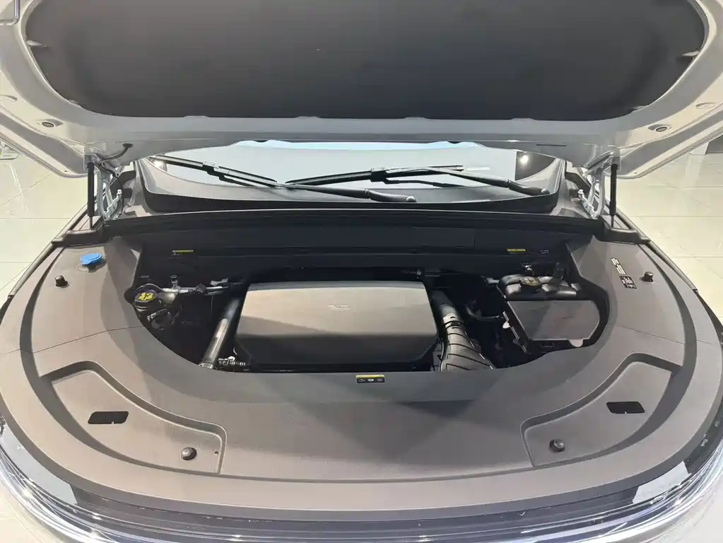 Li Auto Li L7 — миниатюра 5