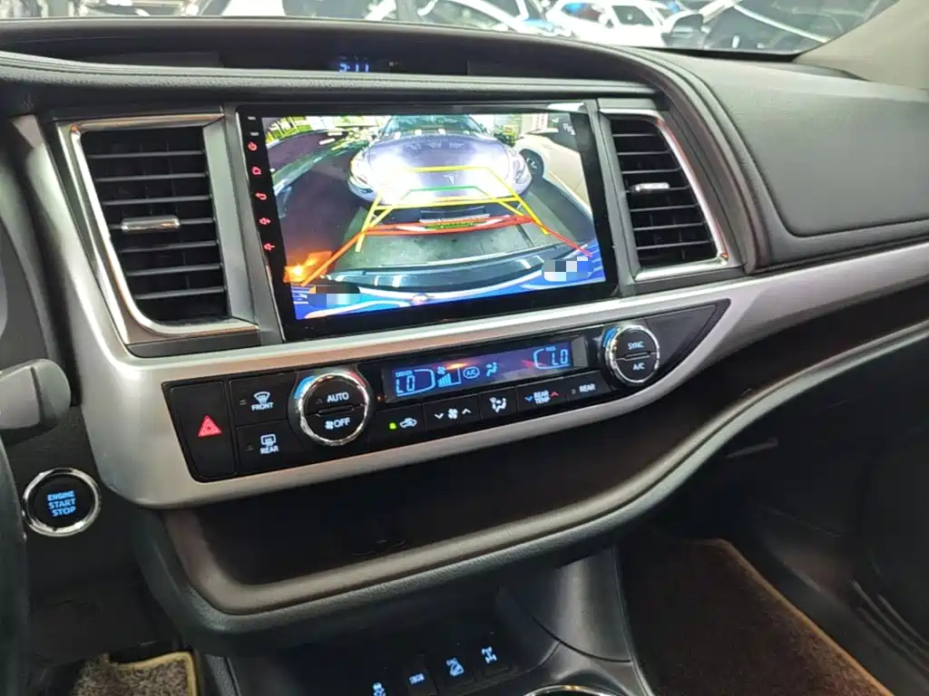 Toyota Highlander — миниатюра 13