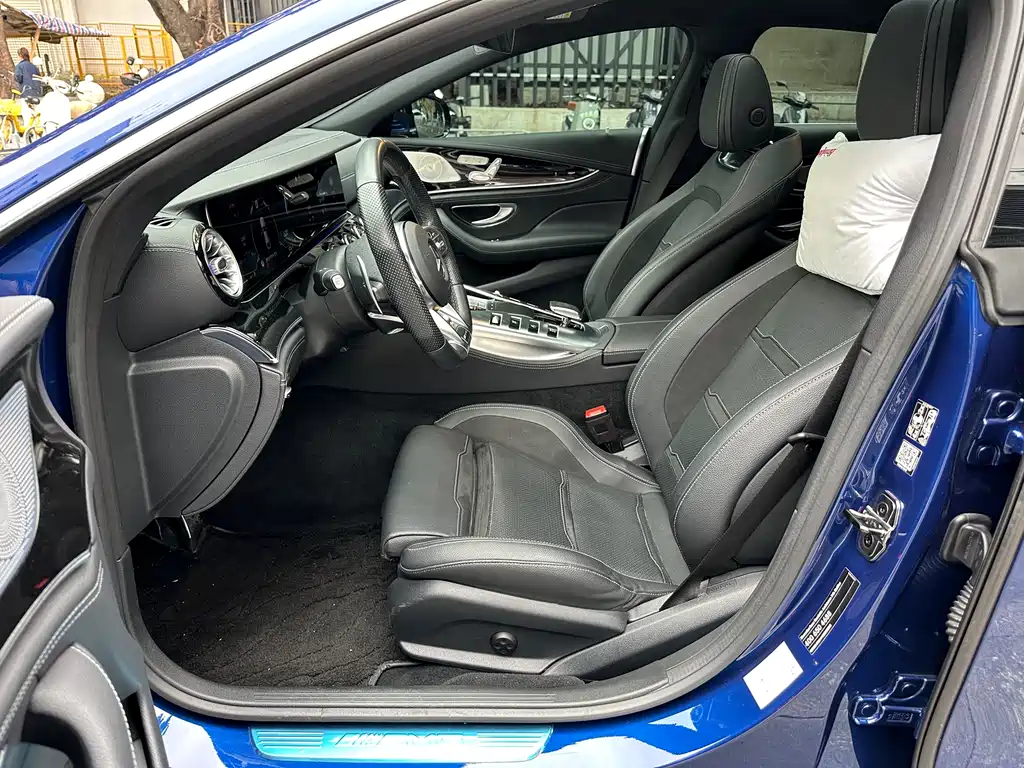 MERCEDES-BENZ AMG GT