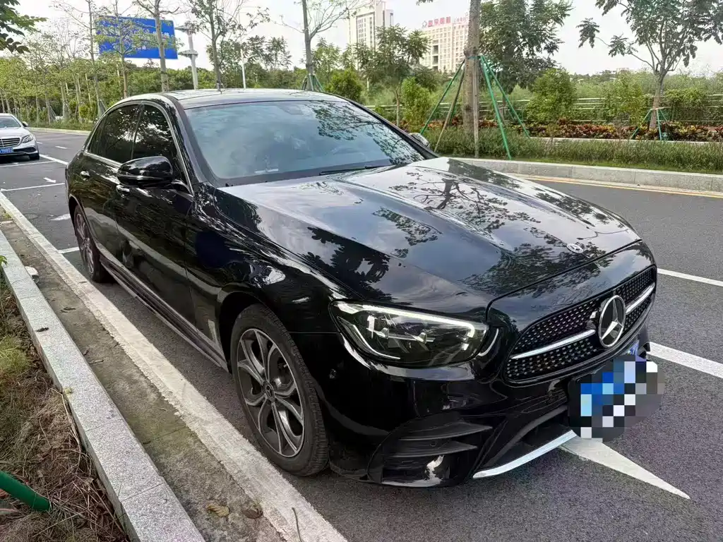 Mercedes-Benz E-Class — миниатюра 3