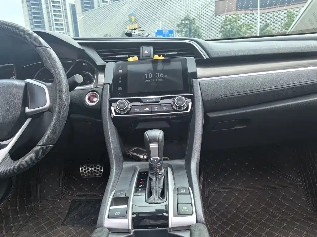 Honda Civic — миниатюра 12