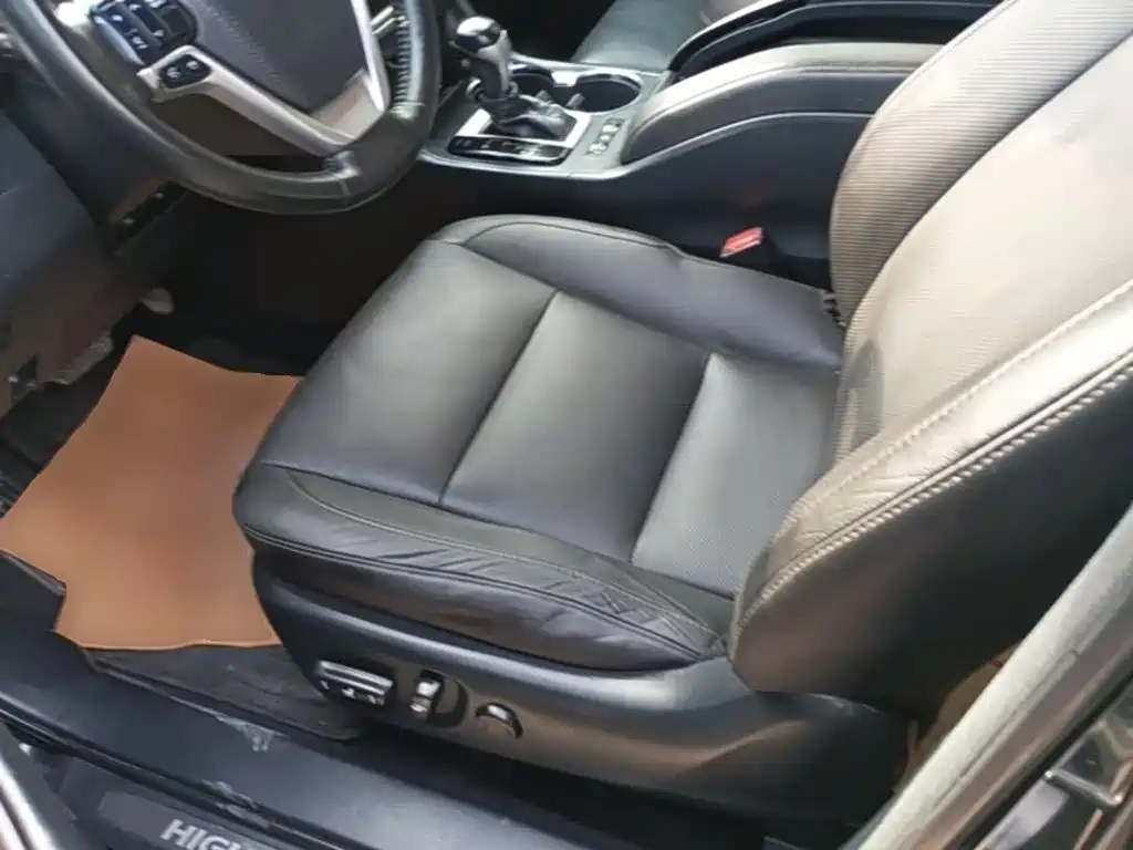 Toyota Highlander — миниатюра 15