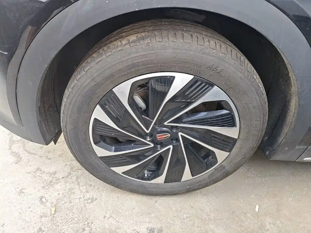 Hongqi Hongqi HS7 PHEV — миниатюра 23