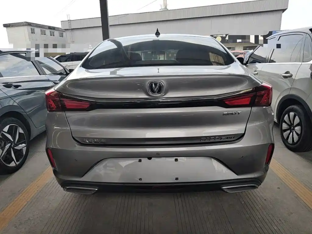 Changan Eado — миниатюра 6