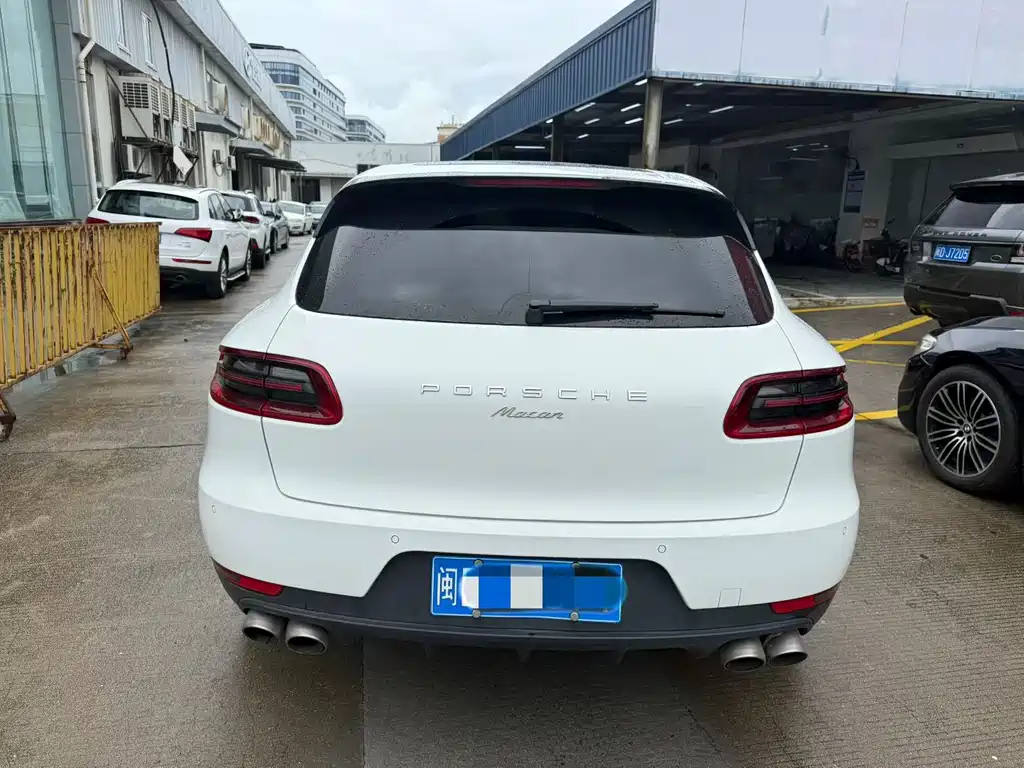 Porsche Macan — миниатюра 6