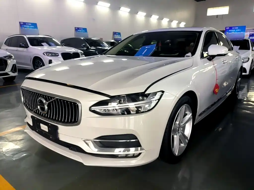 Volvo S90 — миниатюра 2