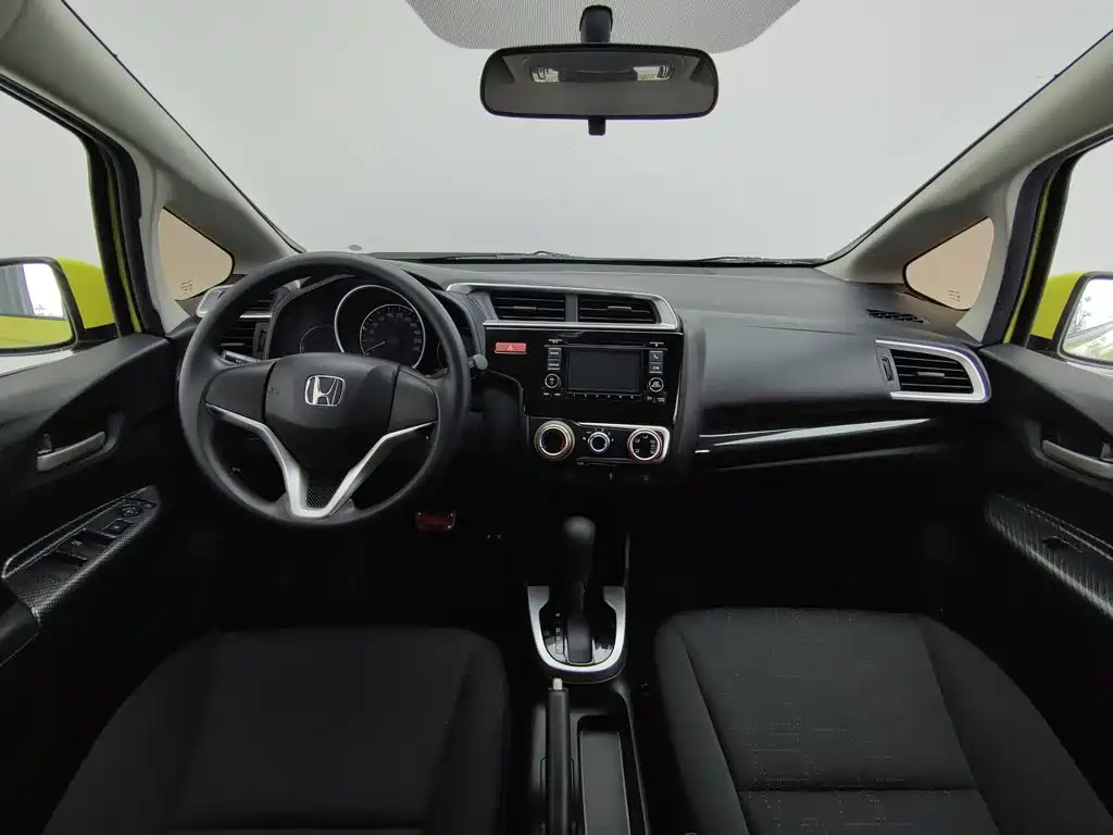 Honda Fit — миниатюра 5