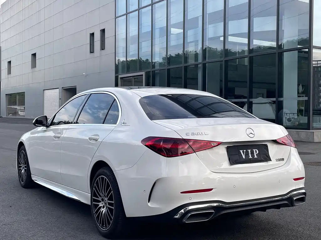 Mercedes-Benz C-Class — миниатюра 17